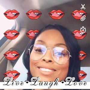 Meet your Posher, Kandi